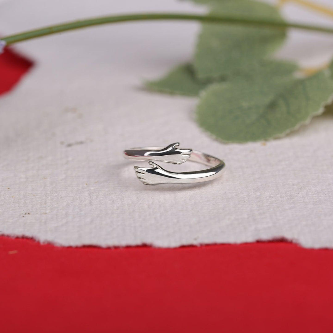 Hug Ring