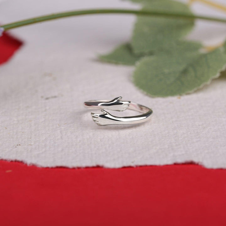 Hug Ring