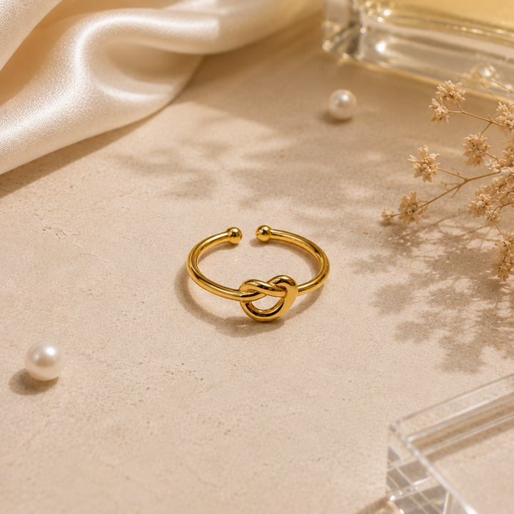 Infinity Knot Couple Rings