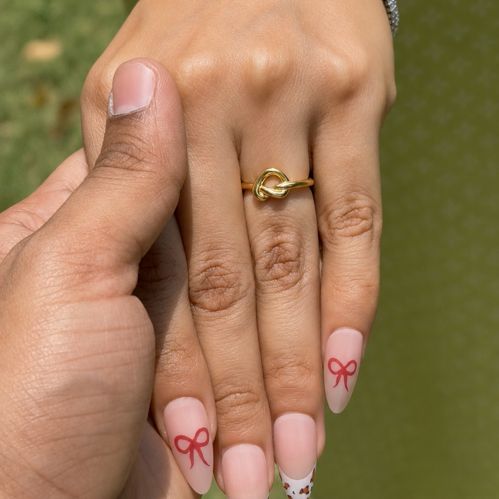 Infinity Knot Couple Rings